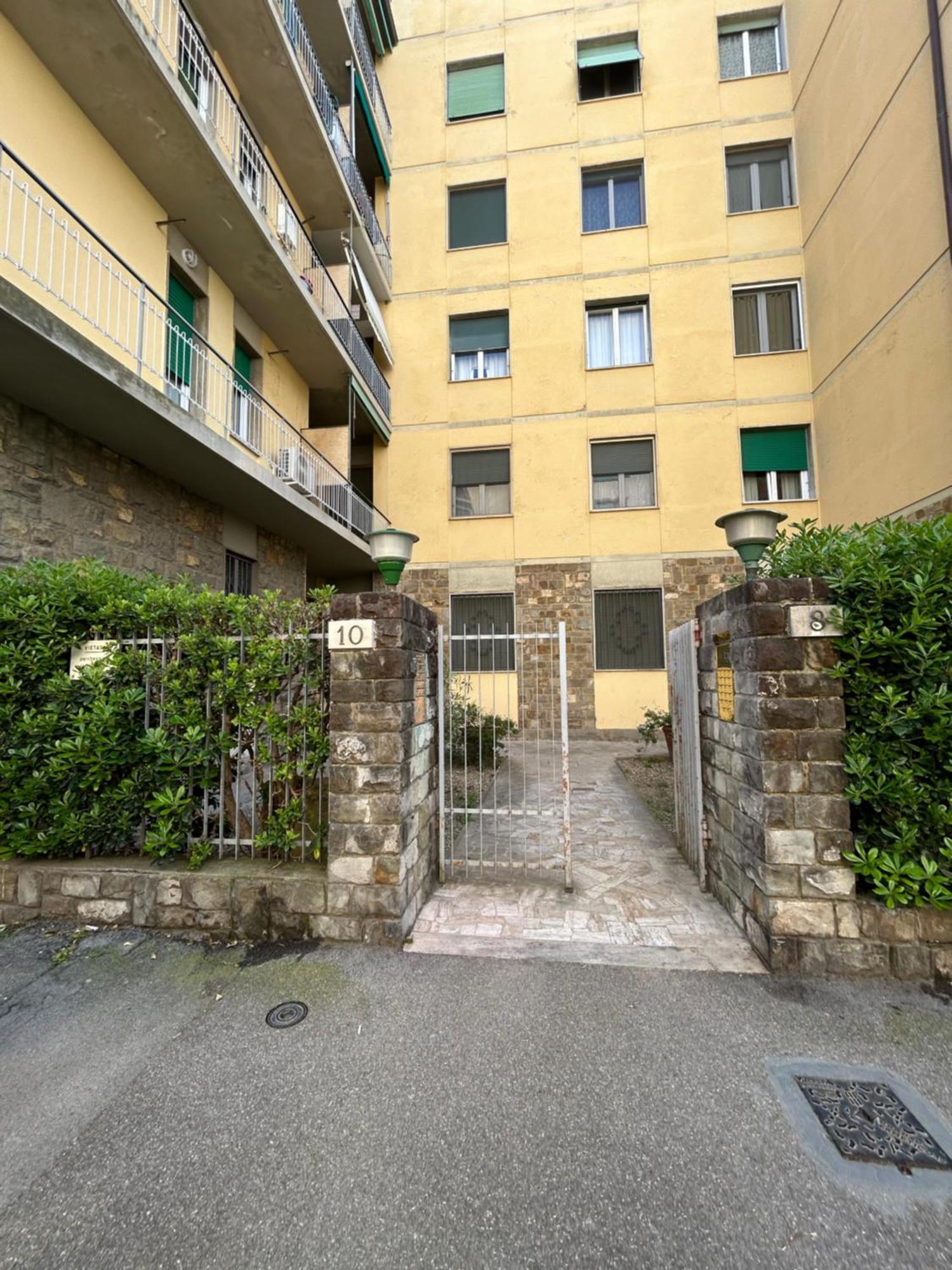 Appartamento Incantevole Con Patio 佛罗伦萨 外观 照片