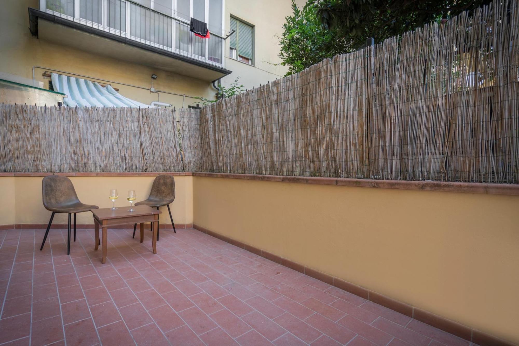 Appartamento Incantevole Con Patio 佛罗伦萨 外观 照片